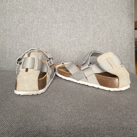 Sandals - Picture 4 of 5